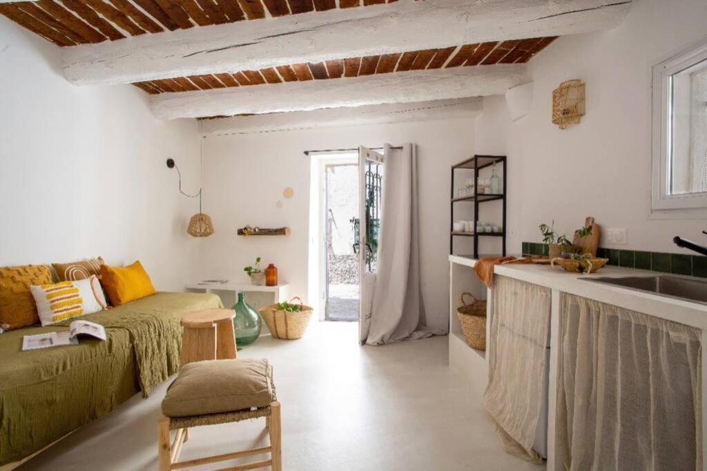 Vieil Antibes, Plage De Sable, Avec Parking Екстериор снимка