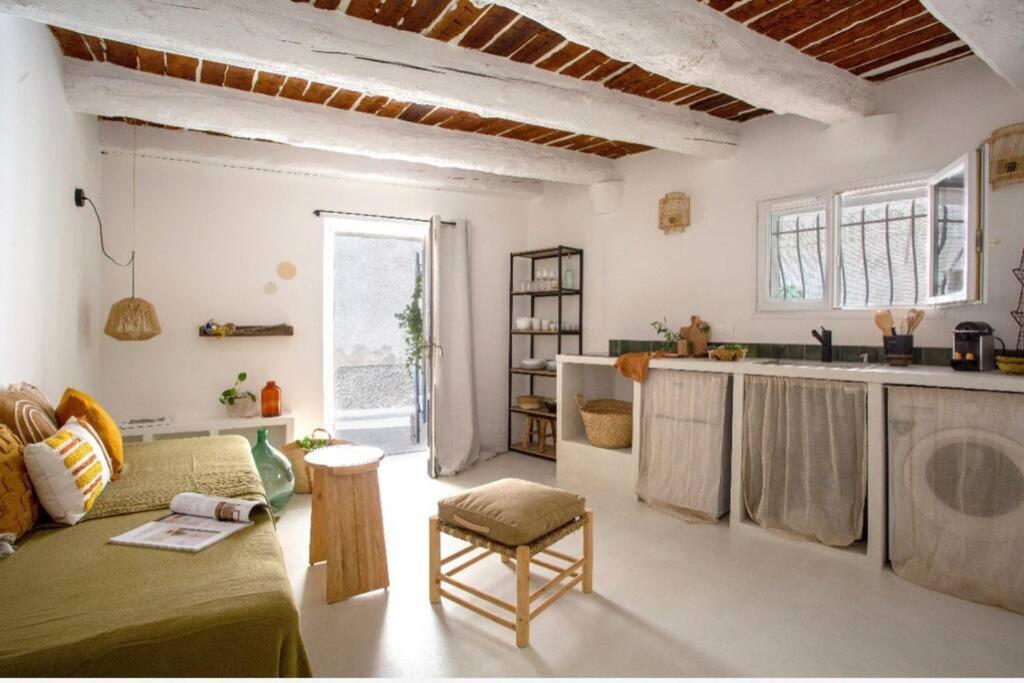 Vieil Antibes, Plage De Sable, Avec Parking Екстериор снимка