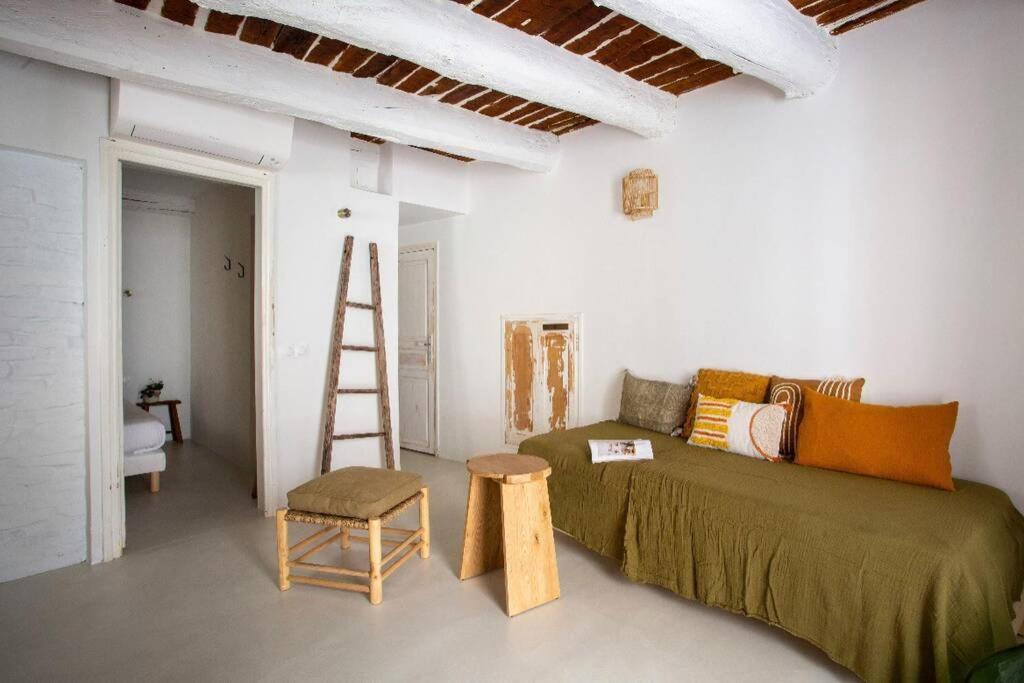 Vieil Antibes, Plage De Sable, Avec Parking Екстериор снимка
